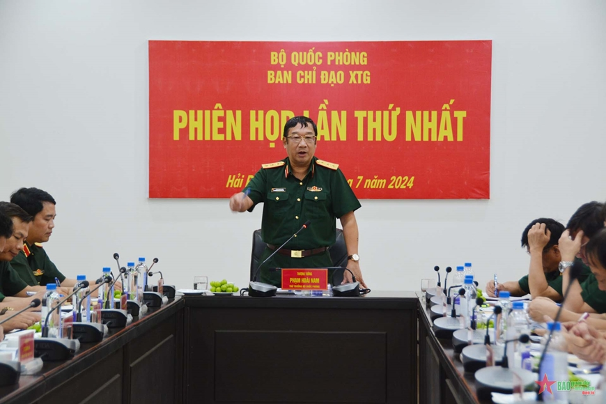 Thượng tướng Phạm Hoài Nam làm việc với Tổng cục Công nghiệp Quốc phòng