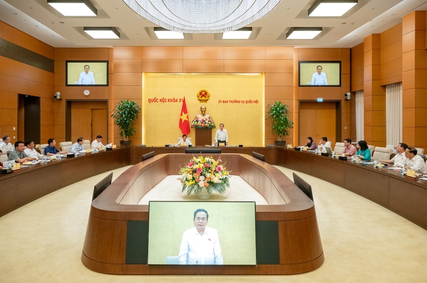 Chủ tịch Quốc hội Trần Thanh Mẫn làm việc với Văn phòng Quốc hội, một số ủy ban, cơ quan của Quốc hội