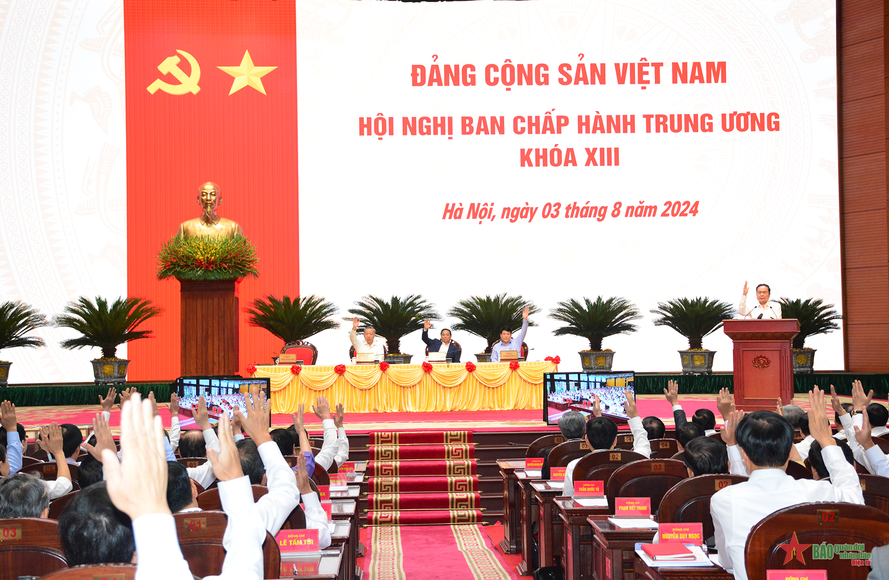Ban Chấp hành Trung ương Đảng họp về công tác cán bộ