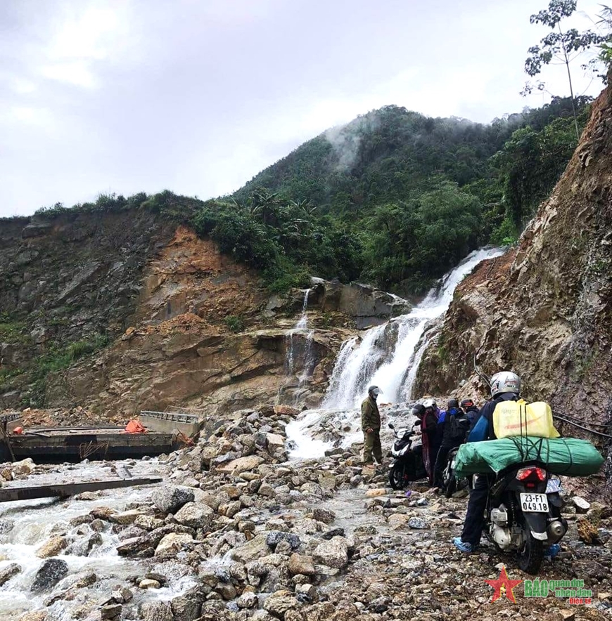 Hà Giang: Mưa lớn, sạt lở đất đá khiến 3 người thương vong