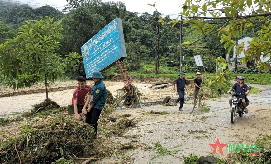 Hà Giang: Mưa lớn, sạt lở đất đá khiến 3 người thương vong