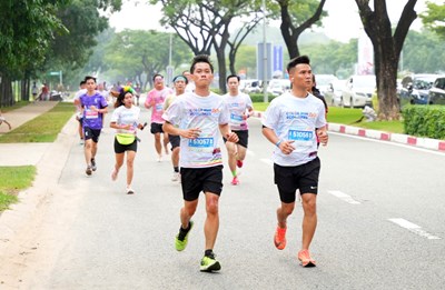 	Đặc sắc đường chạy Color Run EcoLakes 2024 tại Bình Dương