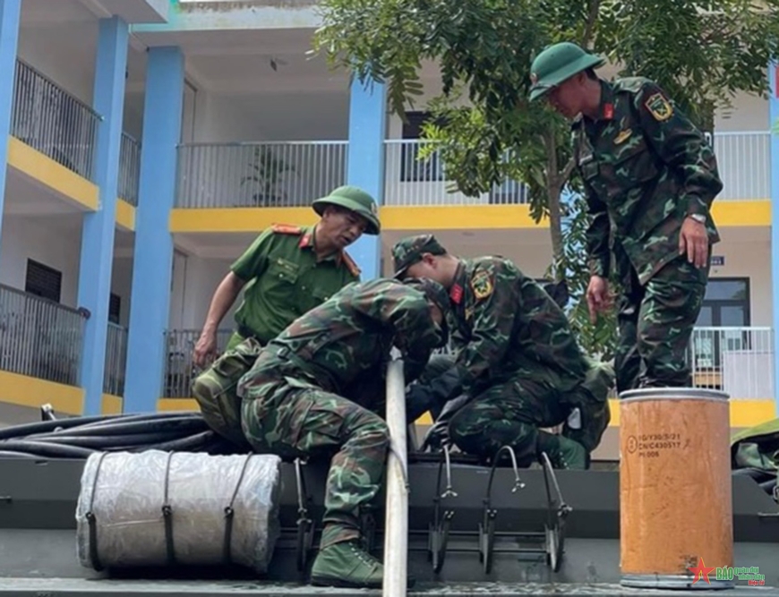 Hà Nội: Xã Nam Phương Tiến còn 495 hộ với 2.407 nhân khẩu bị cô lập bởi nước lũ
