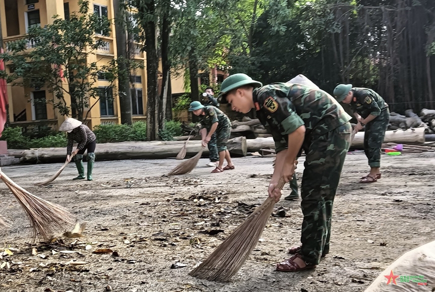 Hà Nội: Xã Nam Phương Tiến còn 495 hộ với 2.407 nhân khẩu bị cô lập bởi nước lũ