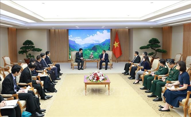 ファム・ミン・チン首相が日本の防衛大臣と面会