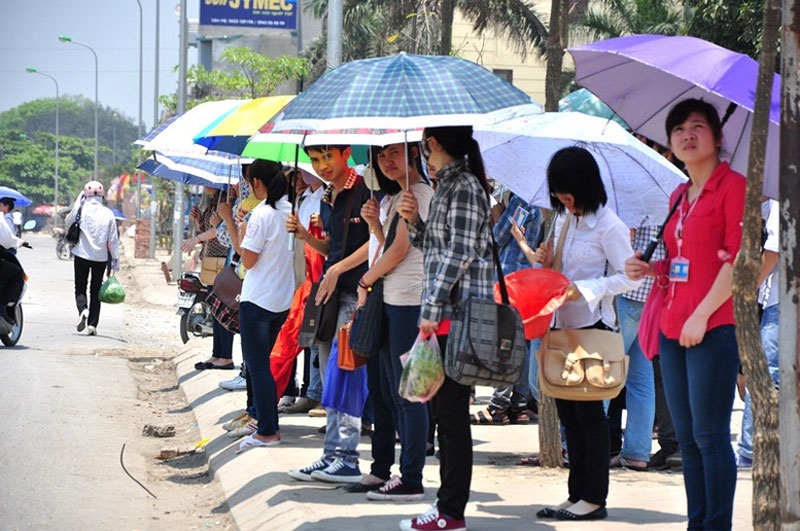 Thời tiết hôm nay (8-8): Tây Bắc có mưa rào, Đông Bắc nắng nóng