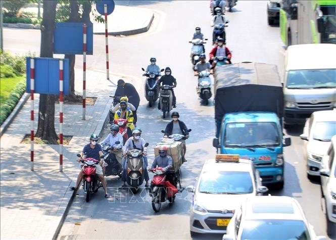 Thời tiết hôm nay (7-8): Bắc Bộ ngày nắng nóng, đêm mưa rào và dông