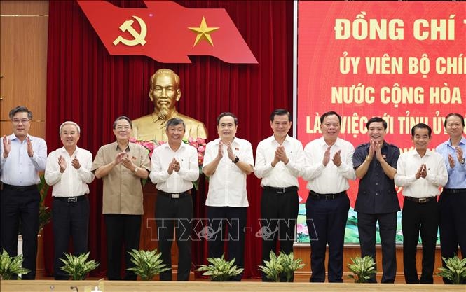 Chủ tịch Quốc hội Trần Thanh Mẫn làm việc với Ban Thường vụ Tỉnh ủy Đồng Nai