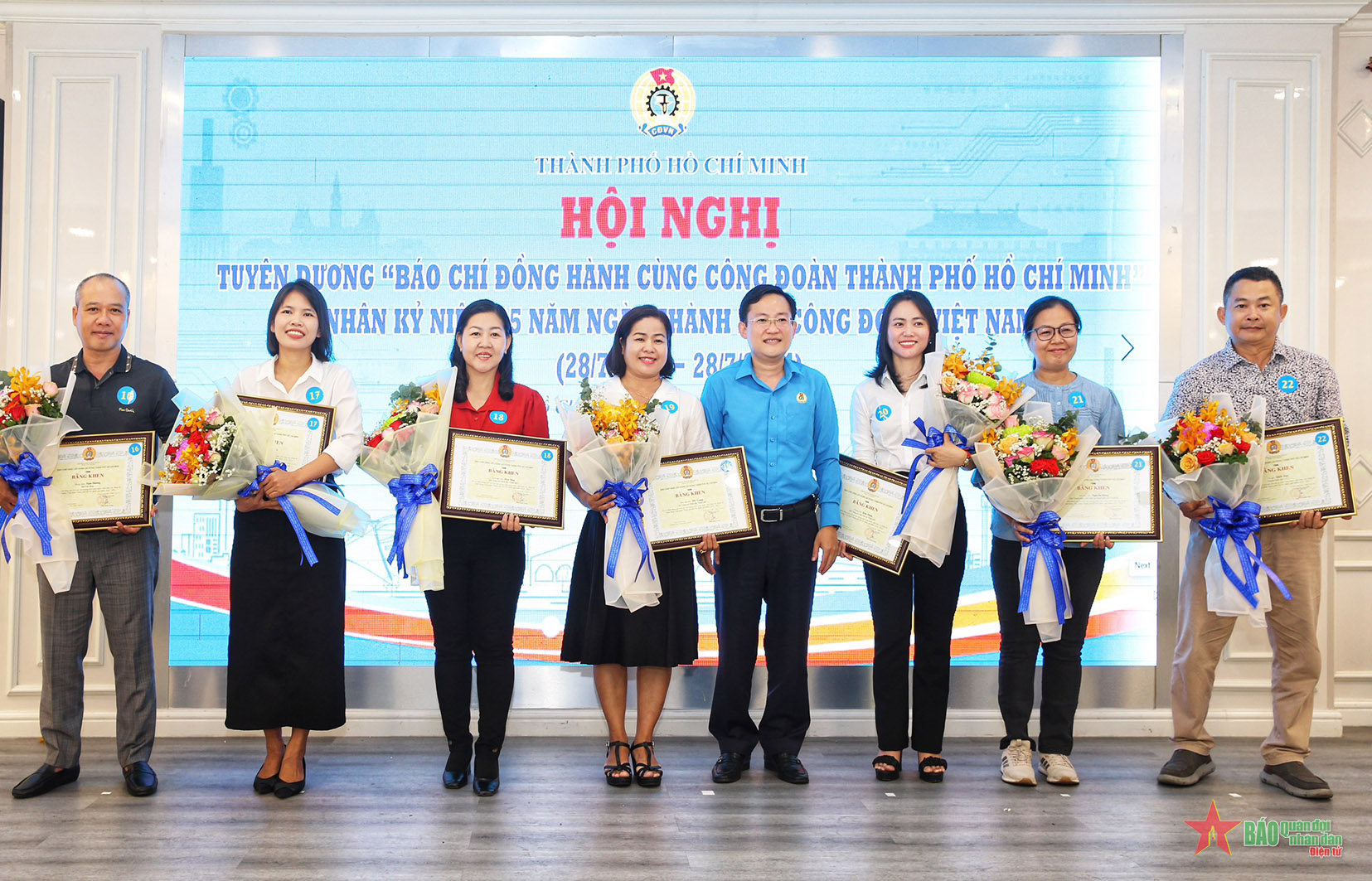 Tuyên dương 35 tập thể, cá nhân tiêu biểu “Báo chí đồng hành cùng Công đoàn TP Hồ Chí Minh”