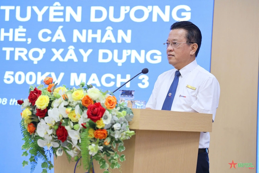 Tổng công ty Điện lực miền Trung khen thưởng 47 tập thể, cá nhân xuất sắc tham gia thi công đường dây 500kV mạch 3