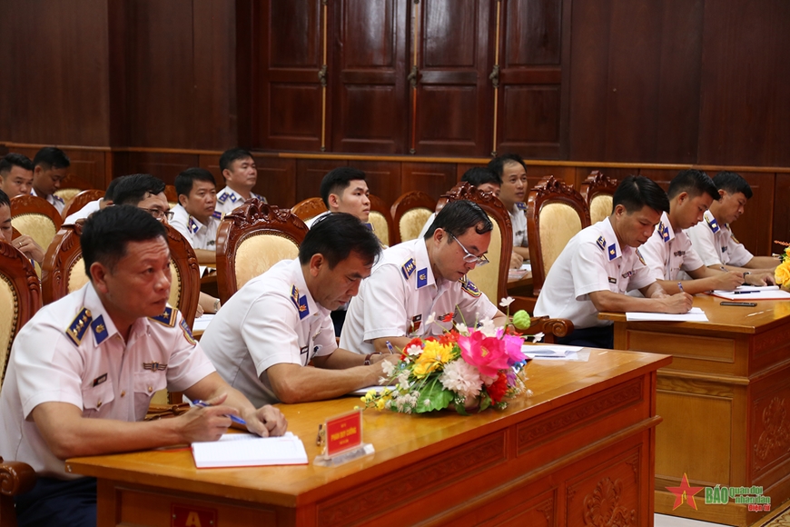 Bộ tư lệnh Vùng Cảnh sát biển 4: Gương mẫu thực hiện Quy định 144 của Bộ Chính trị Bộ tư lệnh Vùng Cảnh sát biển 4: Gương mẫu thực hiện Quy định 144 của Bộ Chính trị