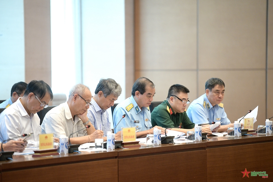 Hoàn thiện chính sách, pháp luật về quản lý tàu bay không người lái, phương tiện bay siêu nhẹ