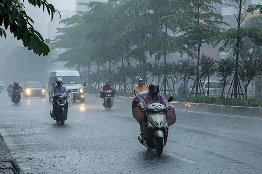 Thời tiết hôm nay (12-8): Bắc Bộ có mưa vừa, mưa to, Trung Bộ nắng gắt