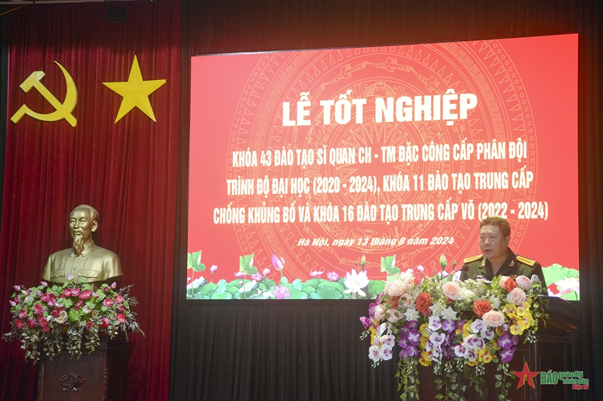 Trường Sĩ quan Đặc công trao bằng tốt nghiệp cho học viên các hệ, chuyên ngành