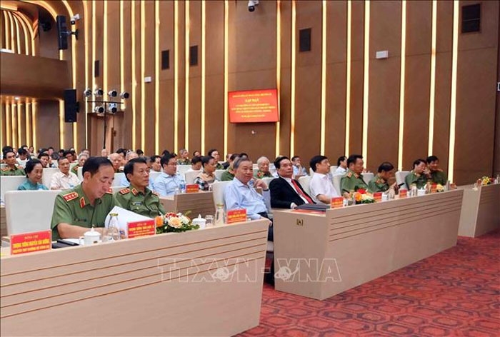 Tô thắm truyền thống vẻ vang của lực lượng Công an nhân dân
