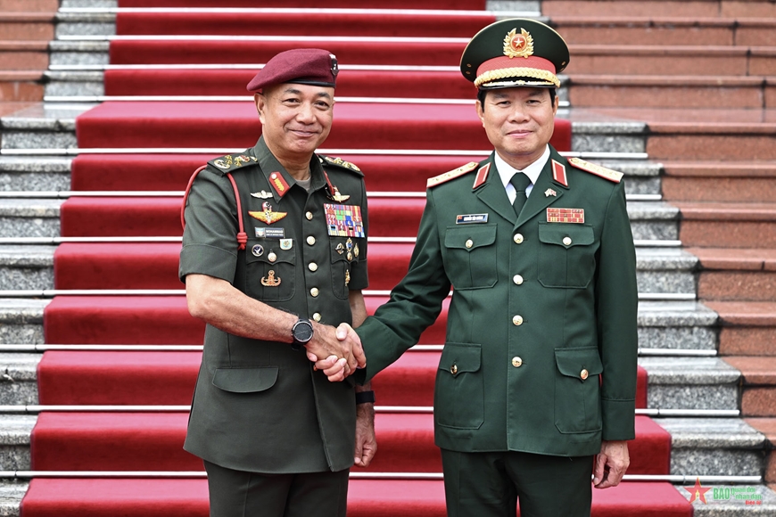 Thượng tướng Nguyễn Tân Cương chủ trì lễ đón Tư lệnh Lực lượng Quốc phòng Malaysia