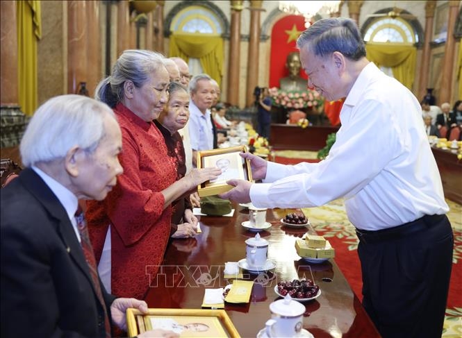 Tổng Bí thư, Chủ tịch nước Tô Lâm: Tiếp tục bảo tồn và phát huy giá trị Khu di tích Chủ tịch Hồ Chí Minh
