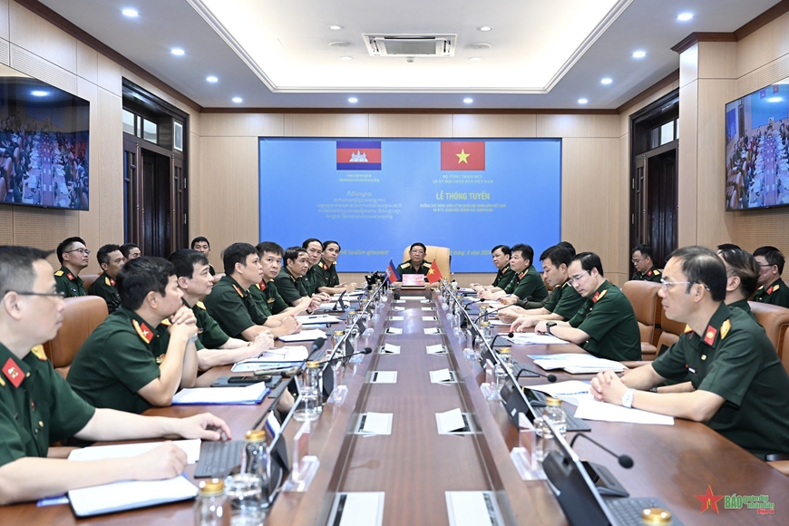 Quân đội hai nước Việt Nam-Campuchia thông tuyến đường dây nóng