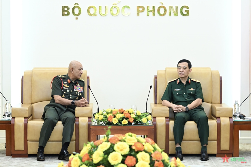 Đại tướng Phan Văn Giang tiếp Tư lệnh Lực lượng Quốc phòng Malaysia