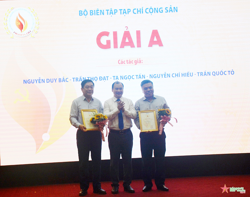 Tạp chí Cộng sản trao giải báo chí “Ngọn lửa” lần thứ VII-năm 2024