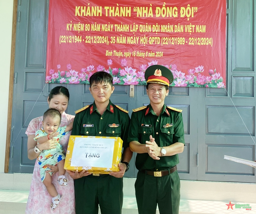 Bình Thuận bàn giao “Nhà đồng đội” tặng quân nhân khó khăn