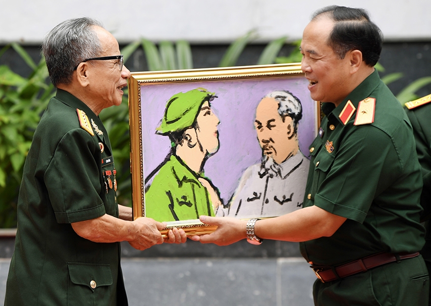 80 năm lắng đọng nghĩa tình