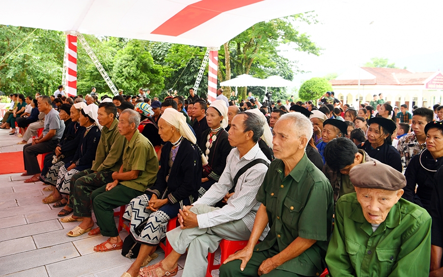 80 năm lắng đọng nghĩa tình
