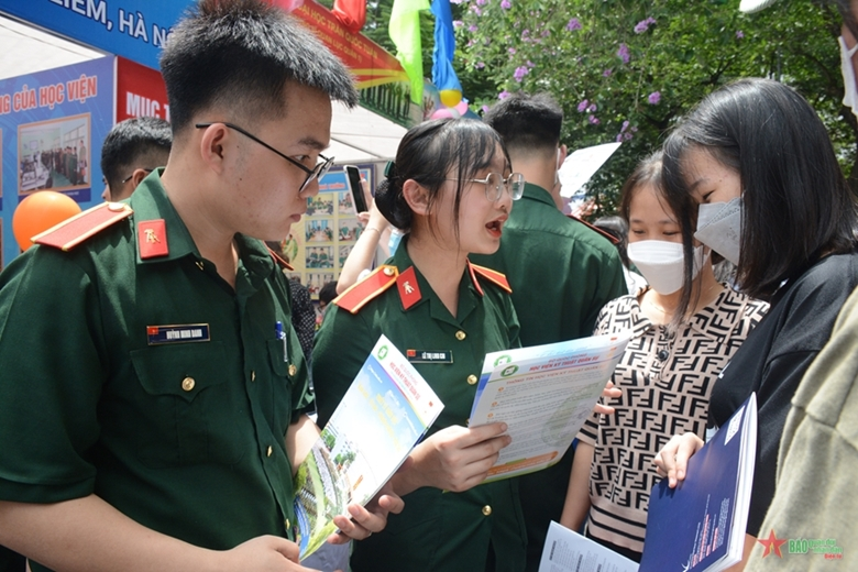 Điểm chuẩn mới nhất các trường quân đội năm 2024