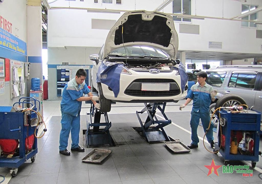 Báo cáo Chính phủ việc điều chuyển 3 trường cao đẳng nghề thuộc Bộ Quốc phòng
