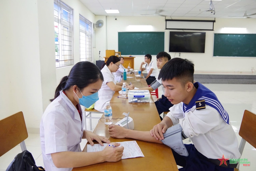 Học viện Hải quân tham gia chương trình hiến máu tình nguyện