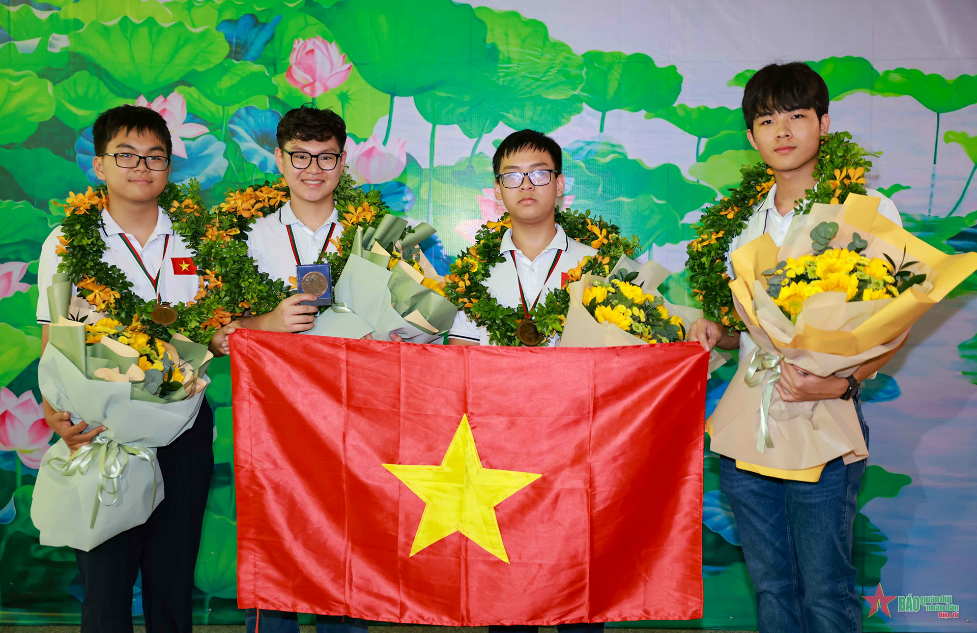 Học sinh Hà Nội đạt thành tích ấn tượng tại Olympic trí tuệ nhân tạo quốc tế 2024