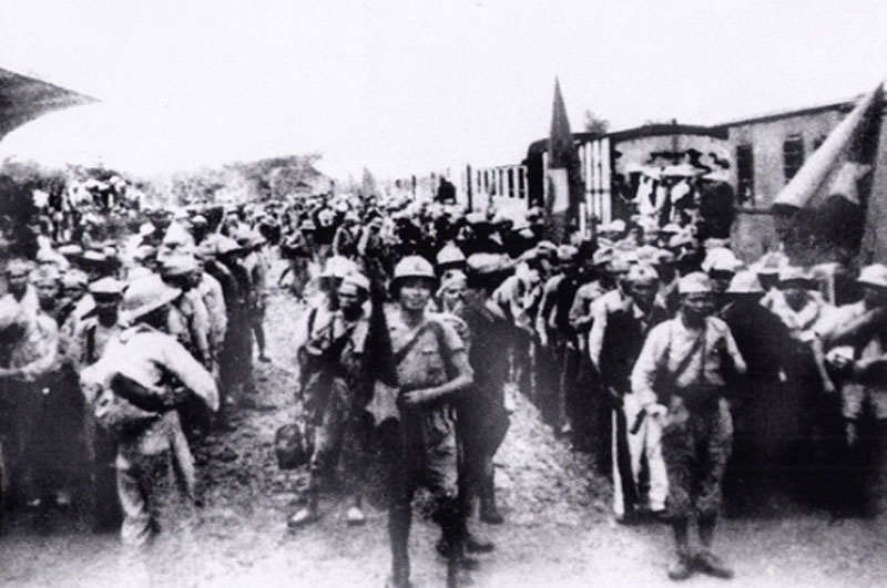 Vai trò của lực lượng vũ trang trong Cách mạng Tháng Tám năm 1945