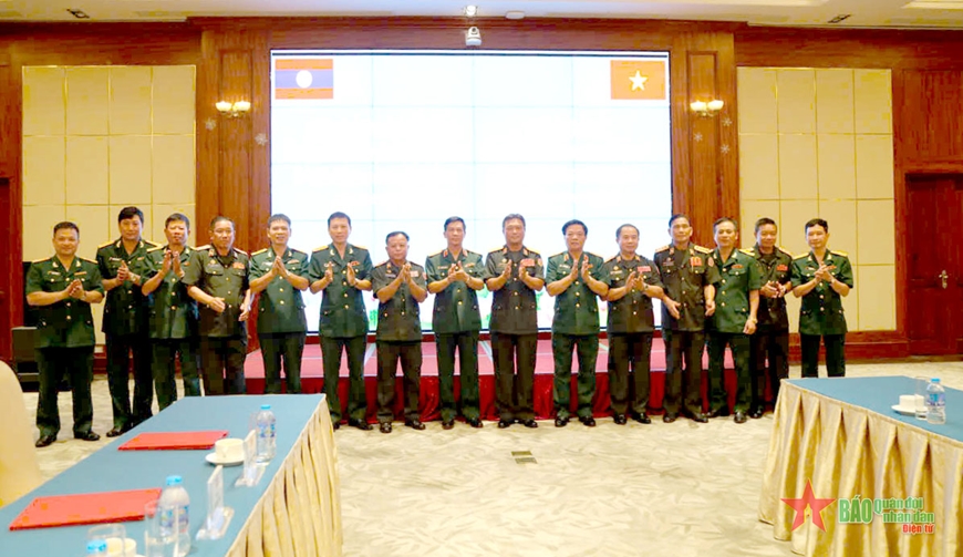 Thượng tướng Huỳnh Chiến Thắng tiếp Cục trưởng Cục Tác chiến Quân đội nhân dân Lào