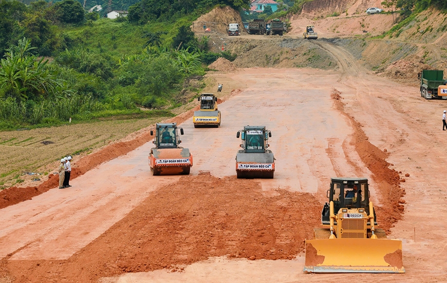 Đẩy nhanh tiến độ thực hiện dự án cao tốc cửa khẩu Hữu Nghị - Chi Lăng