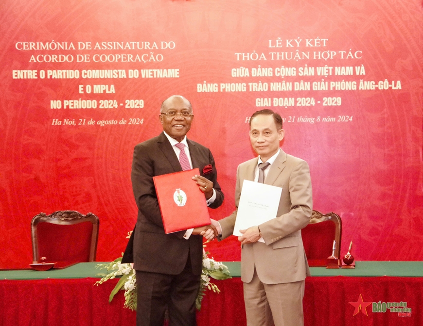 Thường trực Ban Bí thư Lương Cường tiếp đoàn Đảng Phong trào Nhân dân Giải phóng Angola