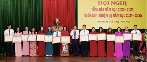 Ngành giáo dục-đào tạo Ninh Bình gặt hái nhiều thành công