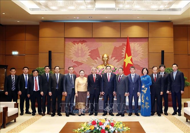 Chủ tịch Quốc hội Trần Thanh Mẫn tiếp Phó chủ tịch Quốc hội, Chủ tịch Ủy ban Hòa bình và Đoàn kết Lào