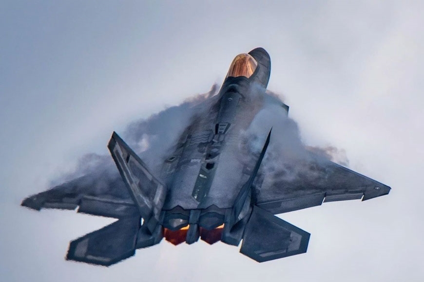 Quân sự thế giới hôm nay (22-8): F-22 Raptor được trang bị pháo sáng đối phó?