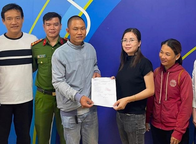 Nhận được 3 tỷ đồng chuyển khoản nhầm, thanh niên tìm người trả lại