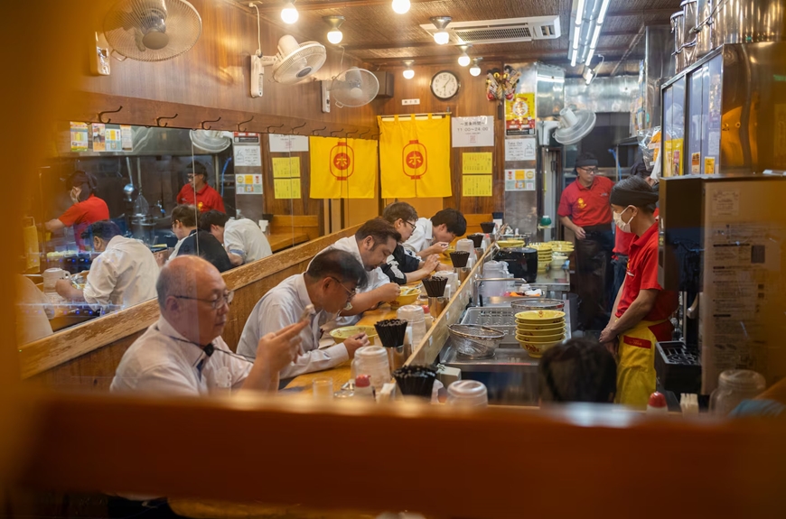 Nền kinh tế Nhật Bản nhìn từ món mì ramen