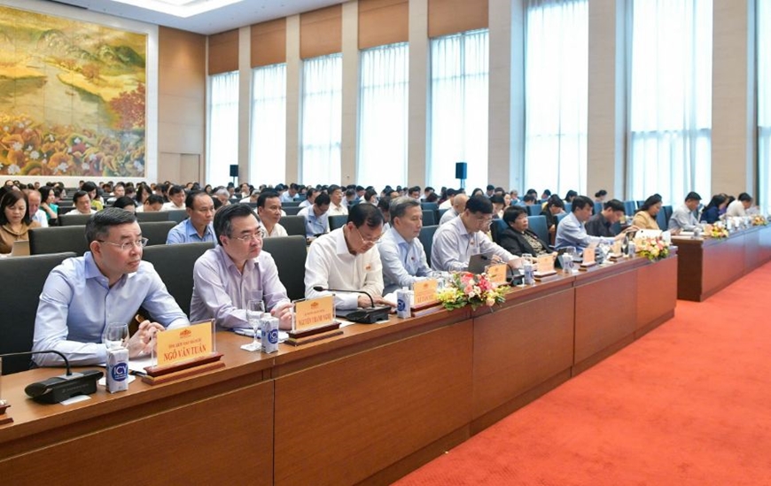 Chủ tịch Quốc hội: Các dự án luật giải quyết thỏa đáng các vướng mắc mới trình Quốc hội thông qua