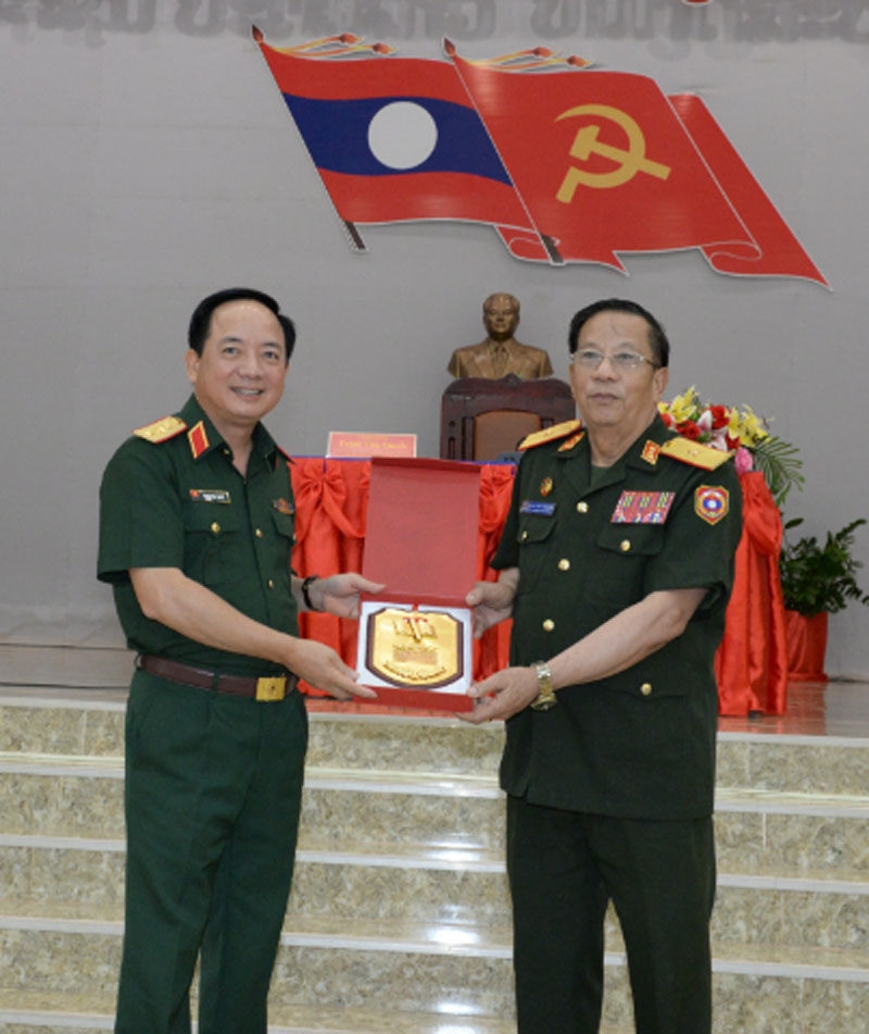 Một số hình ảnh hoạt động của Thượng tướng Trịnh Văn Quyết tại Lào