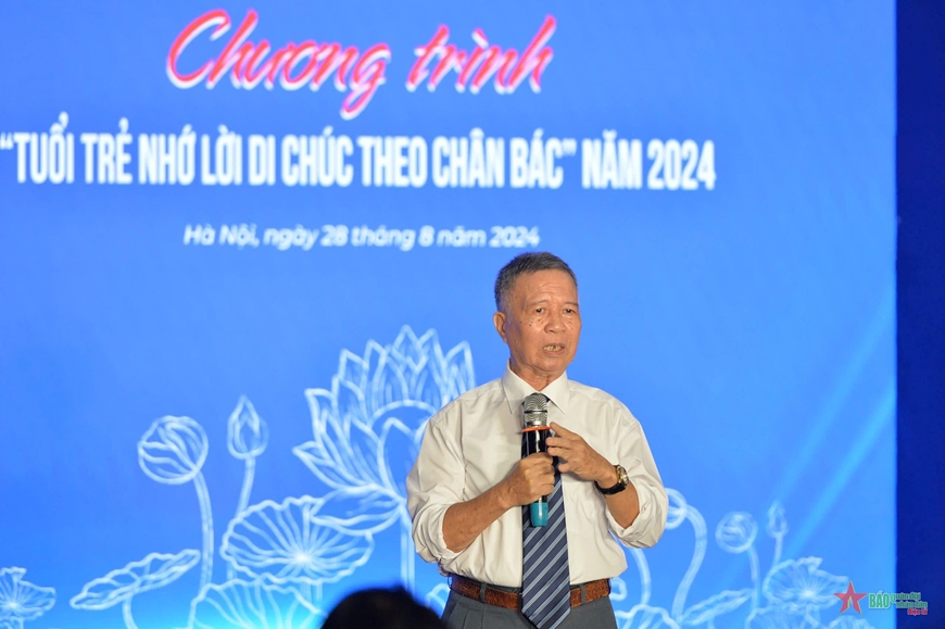 Tuổi trẻ nhớ lời Di chúc theo chân Bác