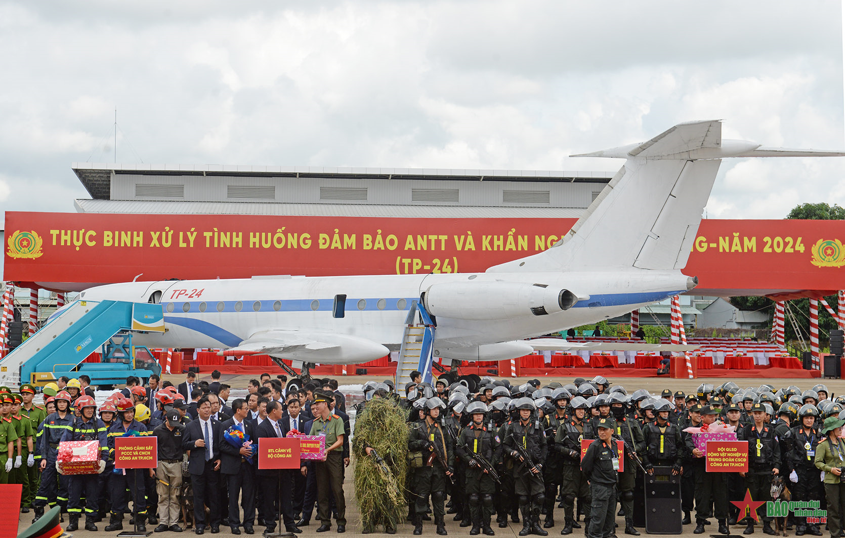 TP Hồ Chí Minh diễn tập xử lý tình huống bảo đảm an ninh trật tự và khẩn nguy hàng không