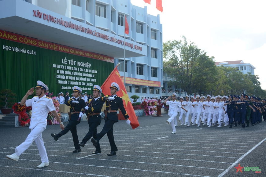 Học viện Hải quân có 59,41% học viên tốt nghiệp được phong quân hàm trung úy