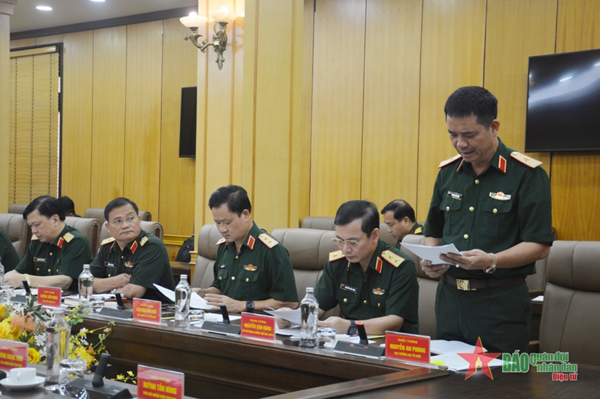 Các đại biểu tham gia ý kiến tại hội nghị. 