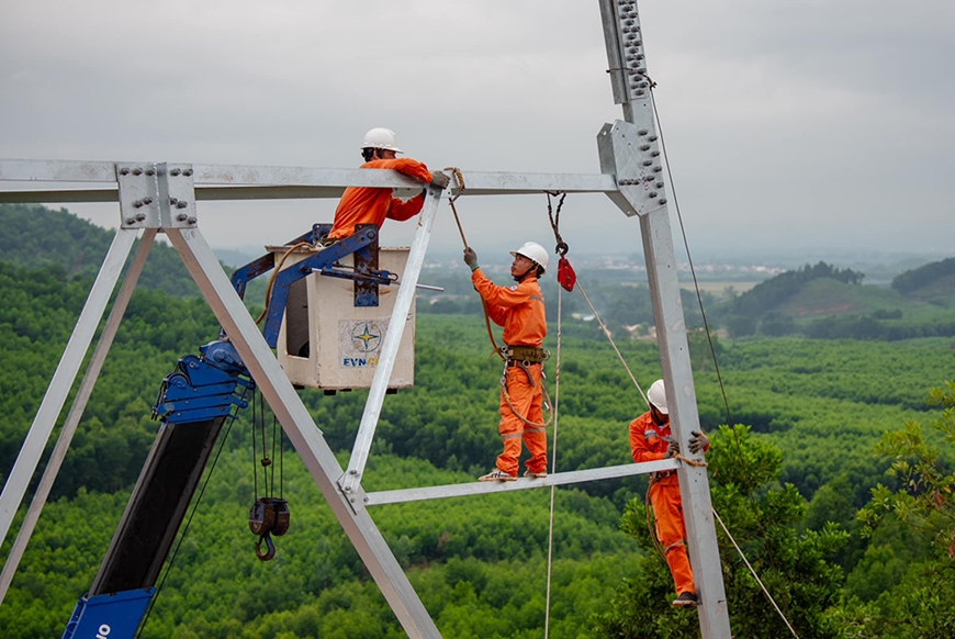 Đường dây 500kV mạch 3: Công trình của niềm tin và sức mạnh đại đoàn kết