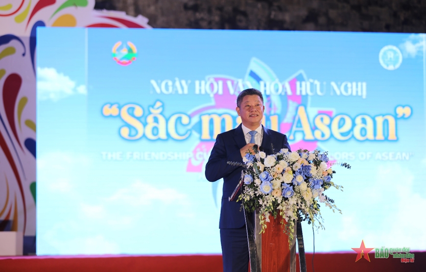 Khai mạc Ngày hội văn hóa hữu nghị “Sắc màu ASEAN”