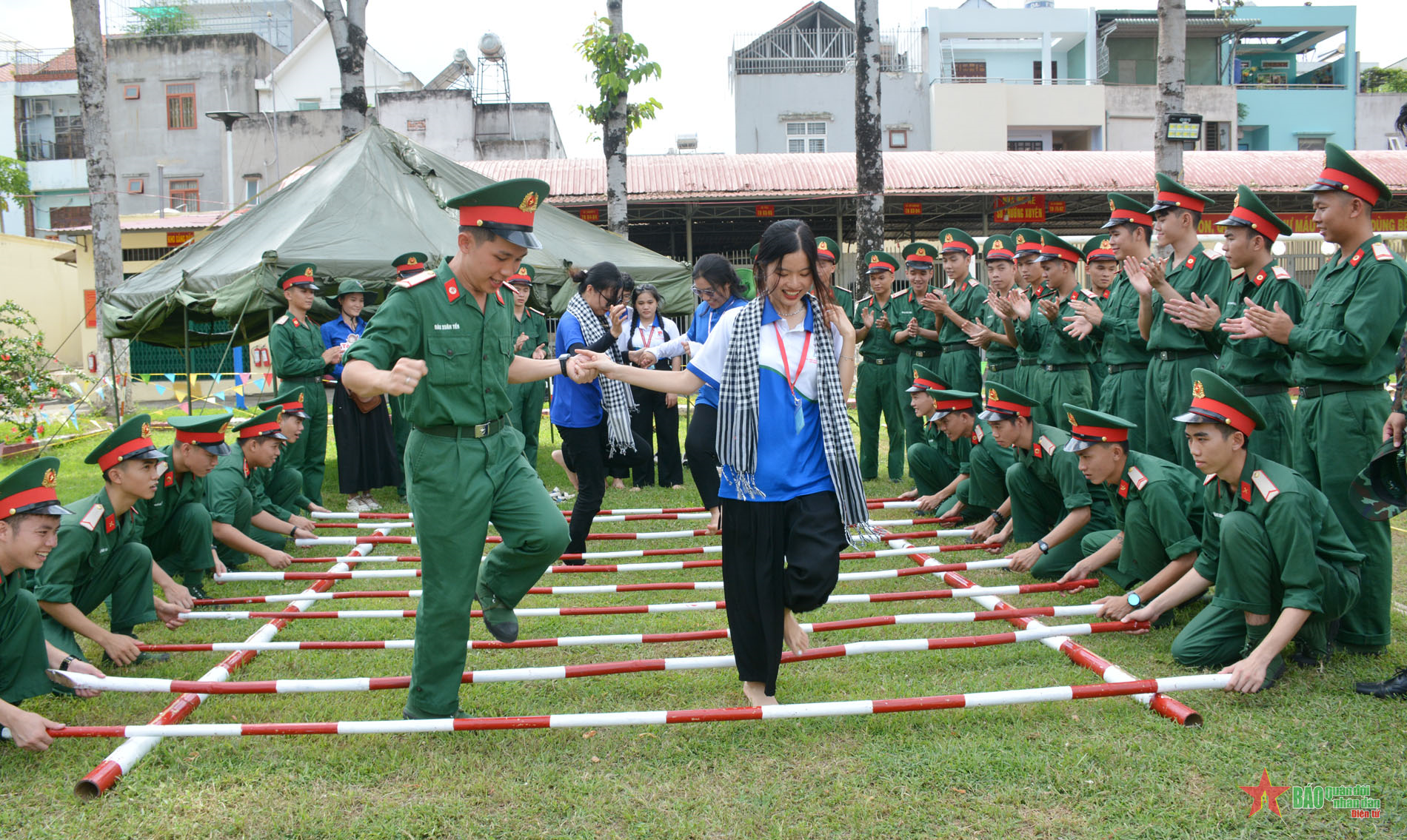 Ấn tượng Hội trại truyền thống Trường Cao đẳng Hậu cần 2