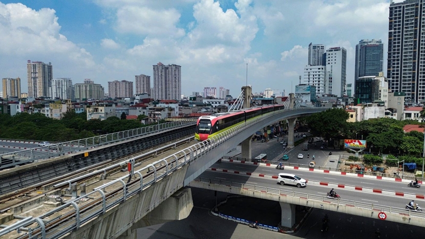 Còn nhiều thách thức với phát triển giao thông xanh